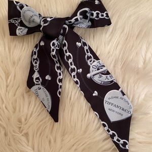 Tiffany Co Twilly Black and White Return To